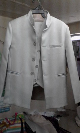 Traje Cuello Mao Marfil